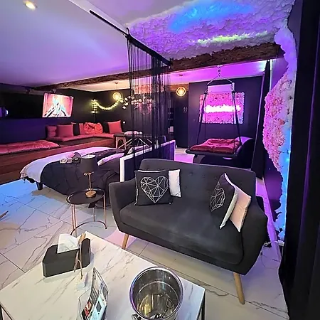 فندق Sweet Dreams Jacuzzi *