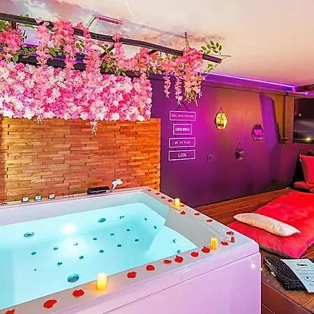 Sweet Dreams Jacuzzi Hotel